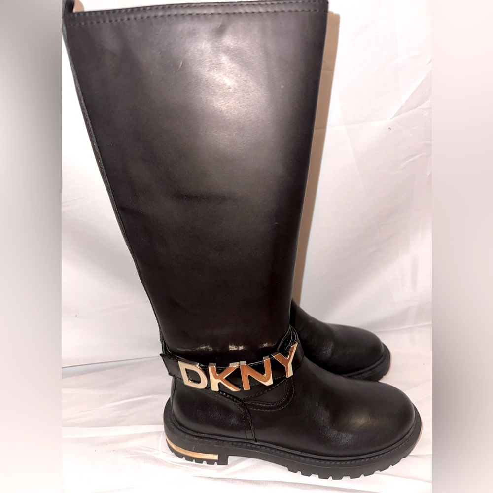 DKNY Women High Boots Black And Gold size 6.5 m